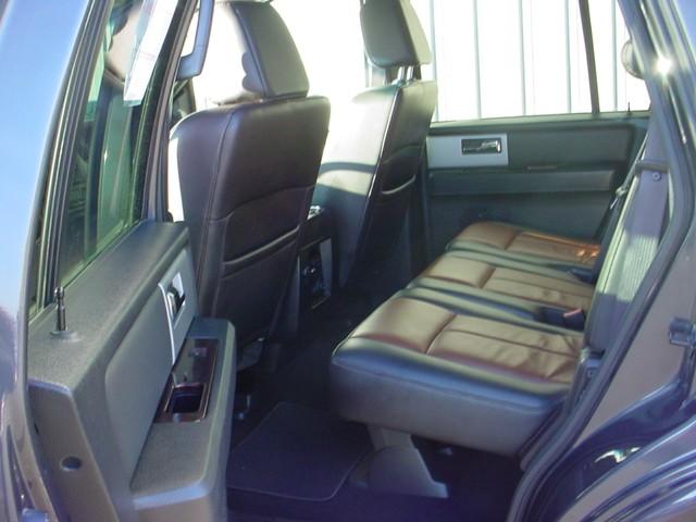 2007 Ford Expedition SLT 25