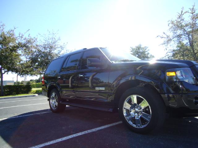 2007 Ford Expedition SLT 25