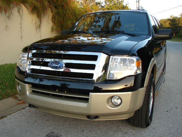 2008 Ford Expedition E320 - Extra Sharp