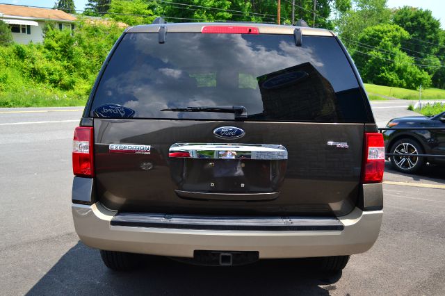 2008 Ford Expedition E320 - Extra Sharp