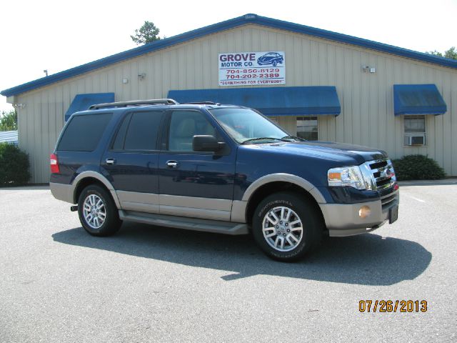 2009 Ford Expedition E320 - Extra Sharp