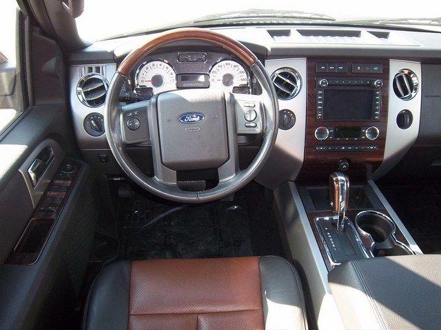 2009 Ford Expedition SLT 25