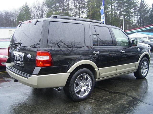 2010 Ford Expedition Premier 2WD 4-cyl Auto