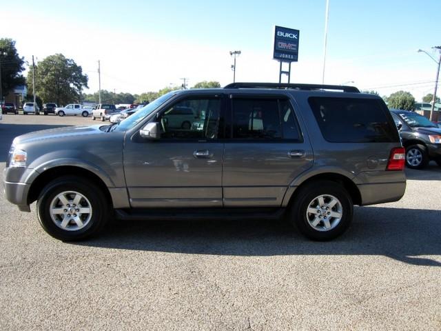 2010 Ford Expedition Unknown