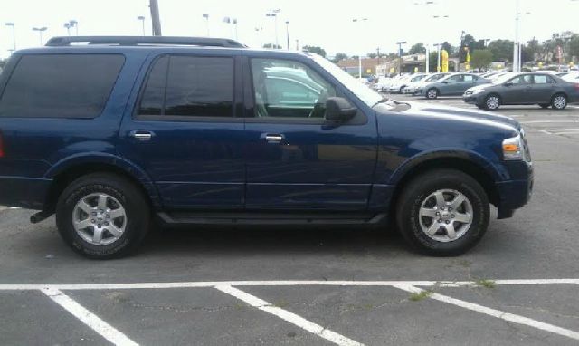 2011 Ford Expedition Unknown