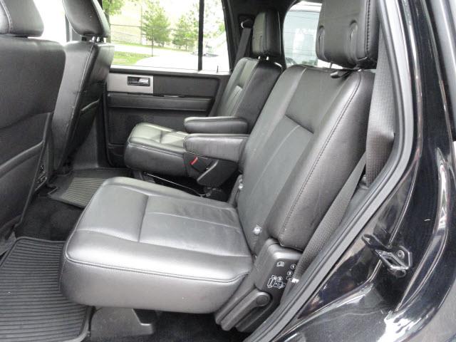 2011 Ford Expedition SLT 25