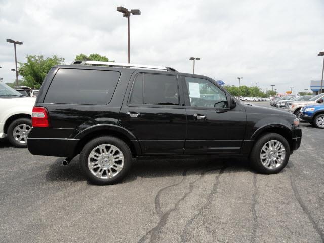 2011 Ford Expedition SLT 25