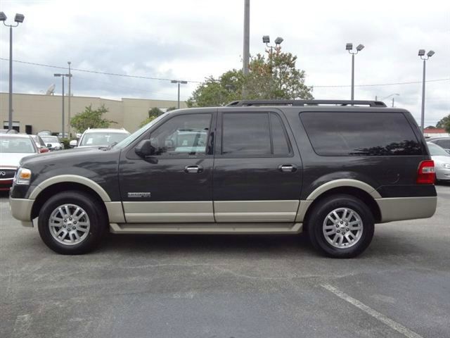 2007 Ford Expedition EL Cavalier