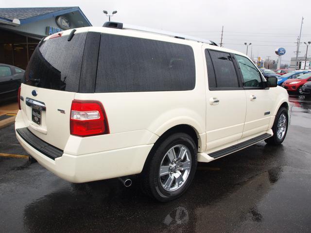 2007 Ford Expedition EL SLT 25