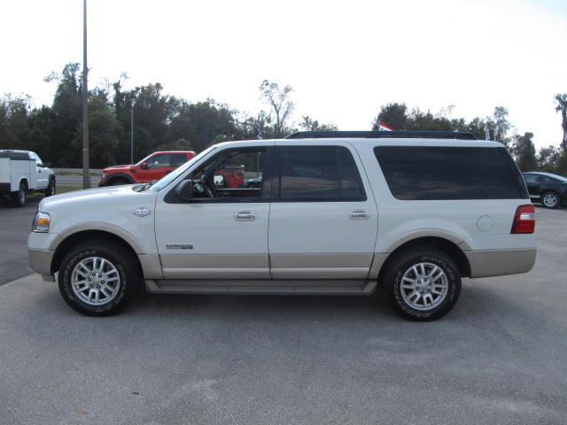 2008 Ford Expedition EL Premier 2WD 4-cyl Auto