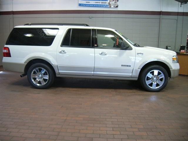 2008 Ford Expedition EL Premier 2WD 4-cyl Auto