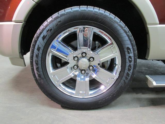 2008 Ford Expedition EL Premier 2WD 4-cyl Auto