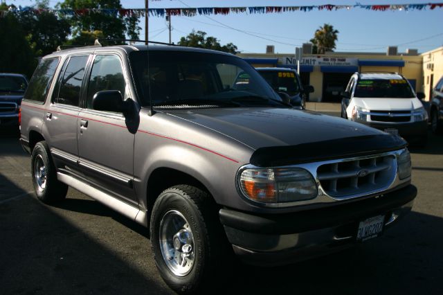 1995 Ford Explorer LT FWD