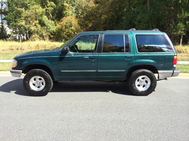 1996 Ford Explorer SLT Mega Cab 4WD