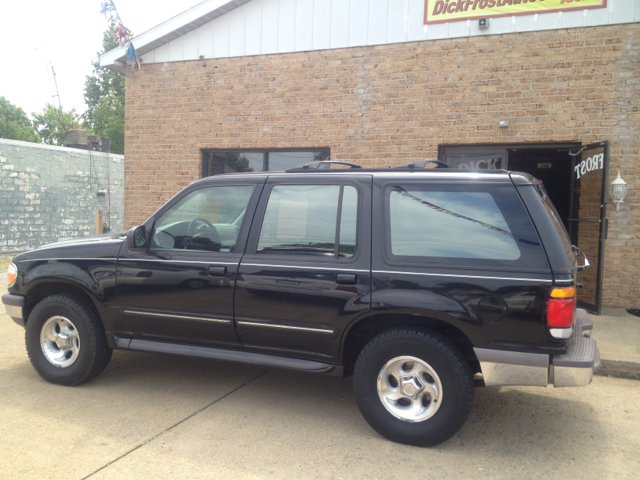 1996 Ford Explorer SLT Mega Cab 4WD