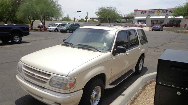 1996 Ford Explorer SLT Mega Cab 4WD