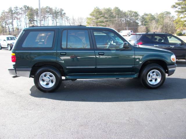 1997 Ford Explorer ESi