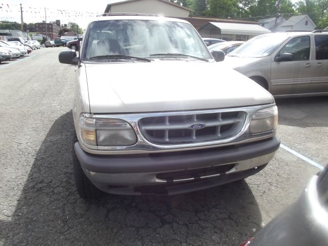 1997 Ford Explorer SLT Mega Cab 4WD