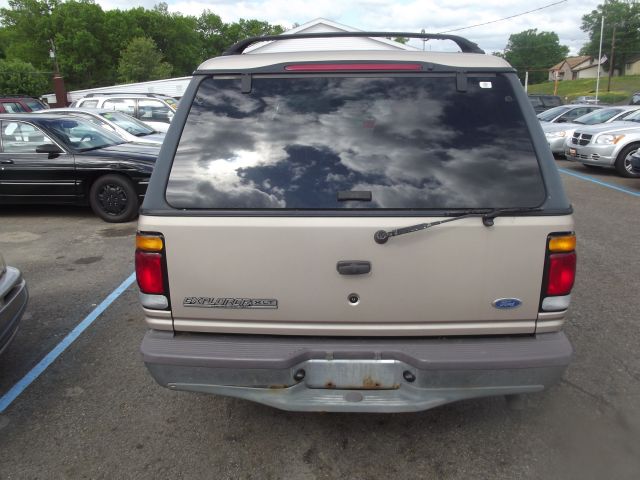 1997 Ford Explorer SLT Mega Cab 4WD