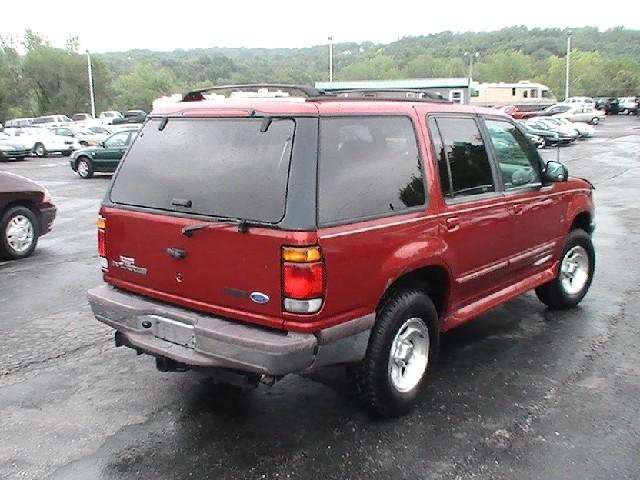 1997 Ford Explorer SLT 25