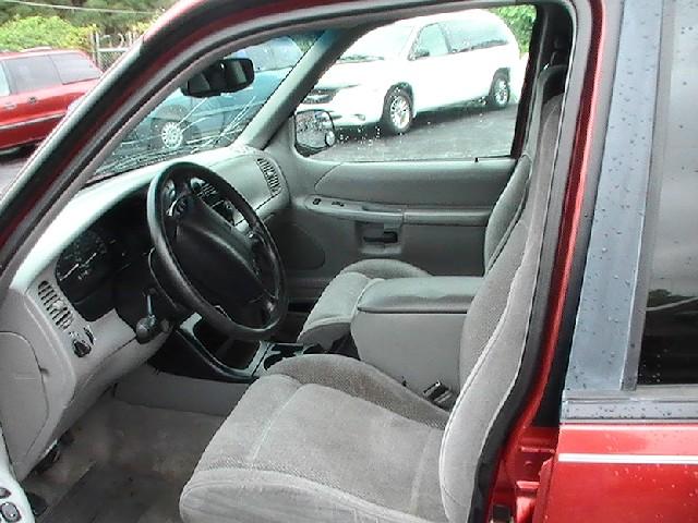 1997 Ford Explorer SLT 25