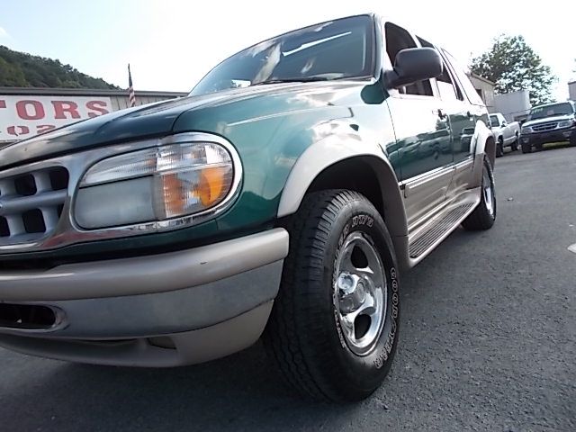 1997 Ford Explorer SLT Mega Cab 4WD