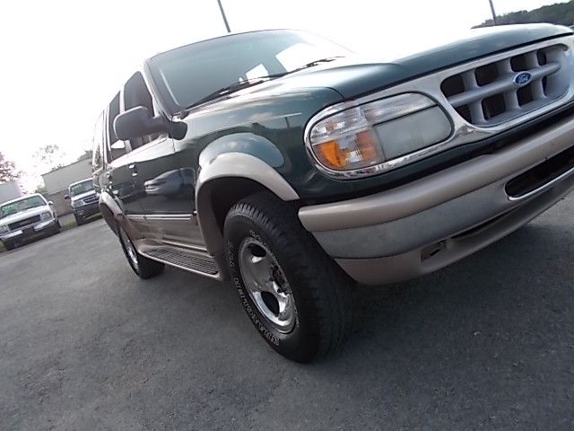 1997 Ford Explorer SLT Mega Cab 4WD