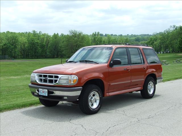 1997 Ford Explorer ESi