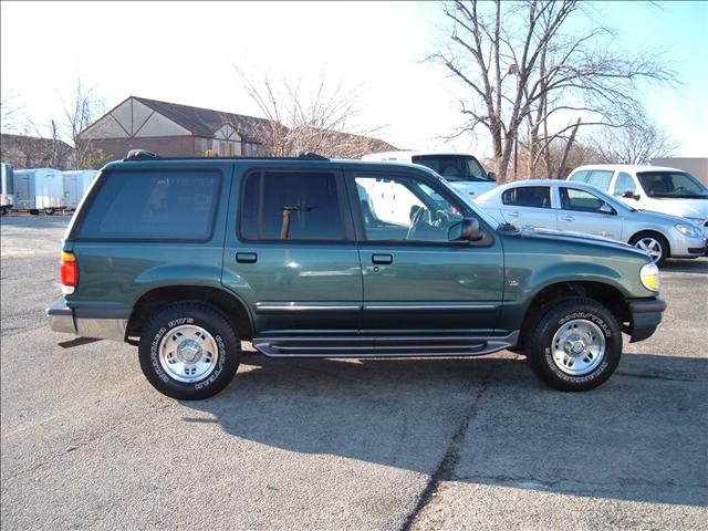 1997 Ford Explorer ESi