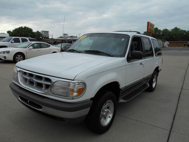 1997 Ford Explorer SLT Mega Cab 4WD