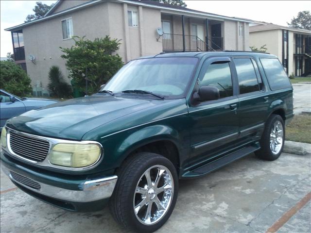 1997 Ford Explorer ESi