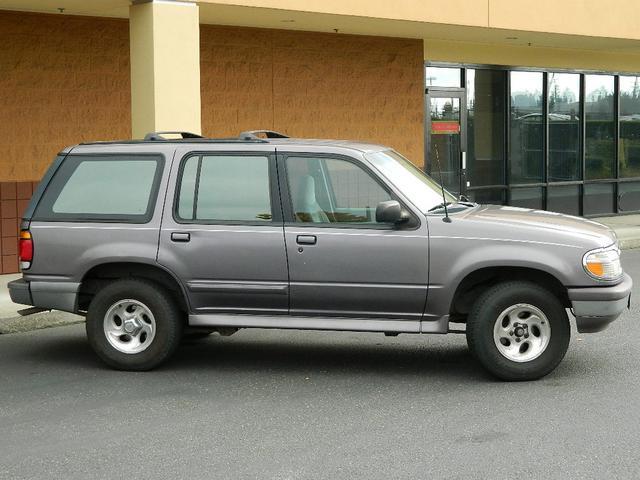 1997 Ford Explorer ESi