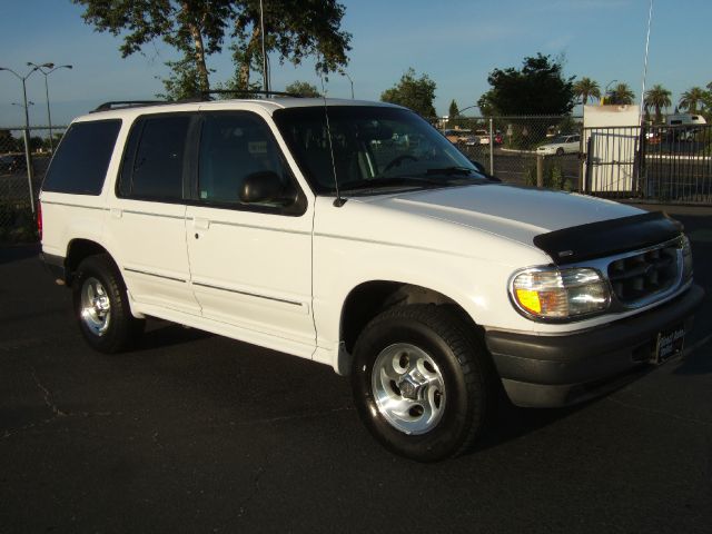 1998 Ford Explorer ESi