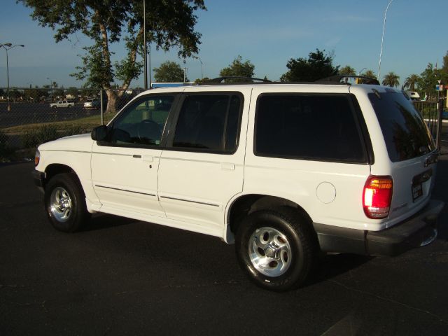 1998 Ford Explorer ESi