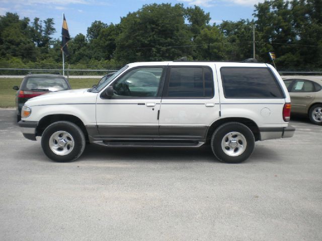 1998 Ford Explorer SLT Mega Cab 4WD