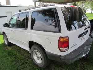 1998 Ford Explorer ESi