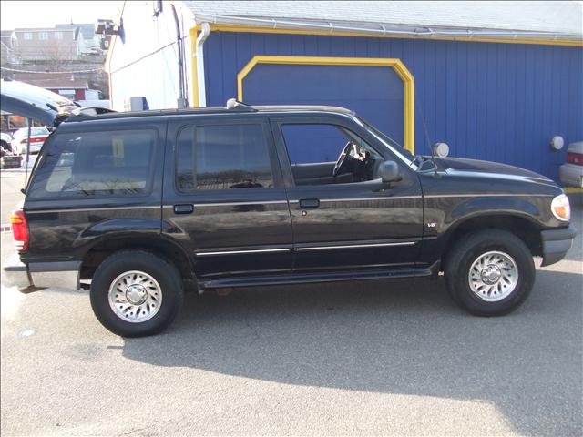 1998 Ford Explorer ESi