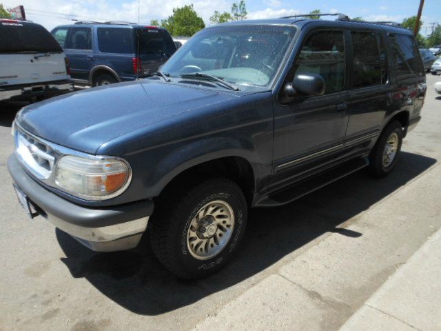 1998 Ford Explorer SLT Mega Cab 4WD