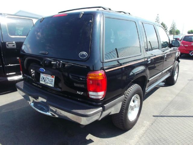 1998 Ford Explorer LS Wagon 4D