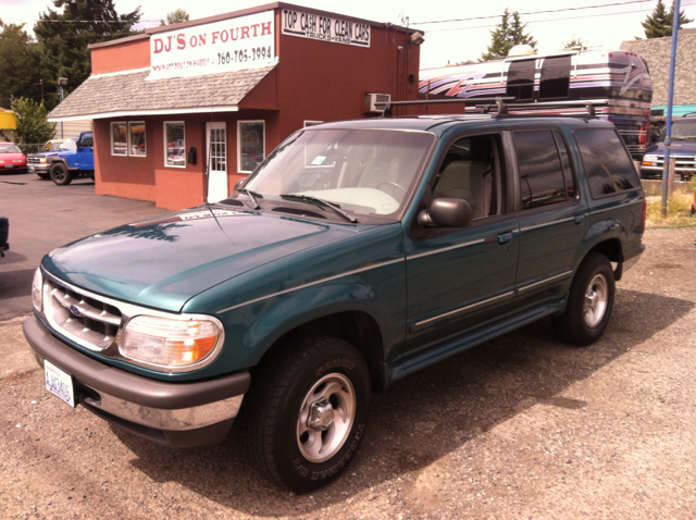 1998 Ford Explorer SLT Mega Cab 4WD