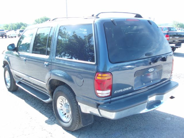 1998 Ford Explorer SLT Mega Cab 4WD