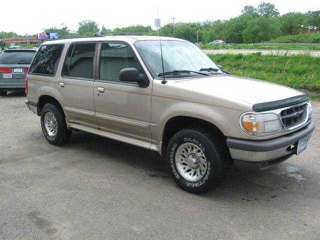 1998 Ford Explorer SLT Mega Cab 4WD