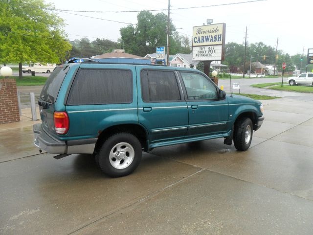 1998 Ford Explorer LS Wagon 4D