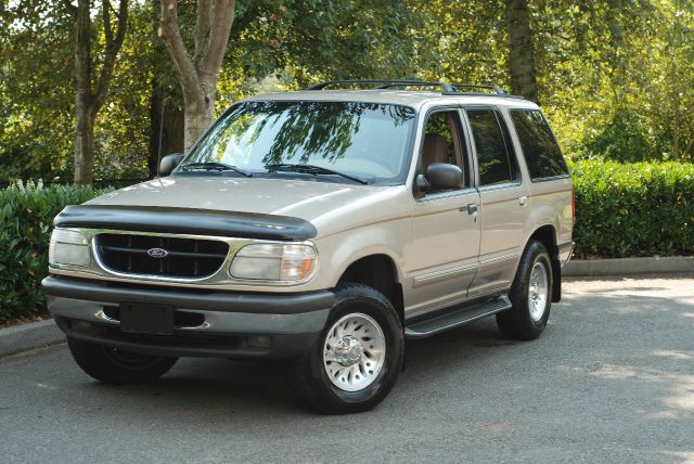 1998 Ford Explorer SLT Mega Cab 4WD