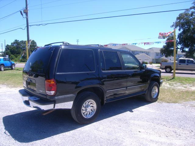 1999 Ford Explorer ESi