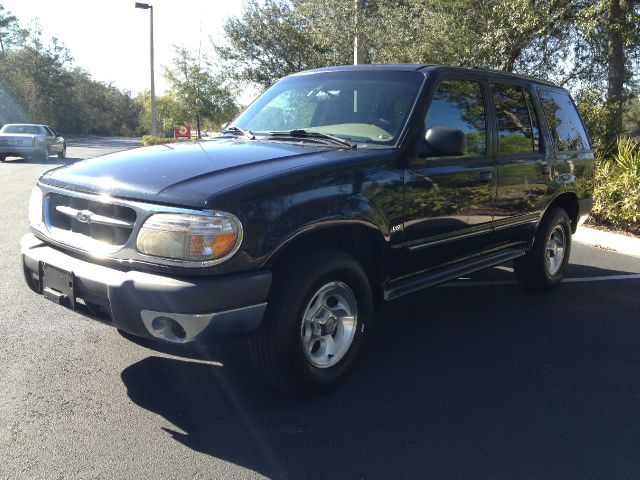 1999 Ford Explorer SL 4x4 Regular Cab