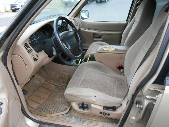 1999 Ford Explorer SL 4x4 Regular Cab