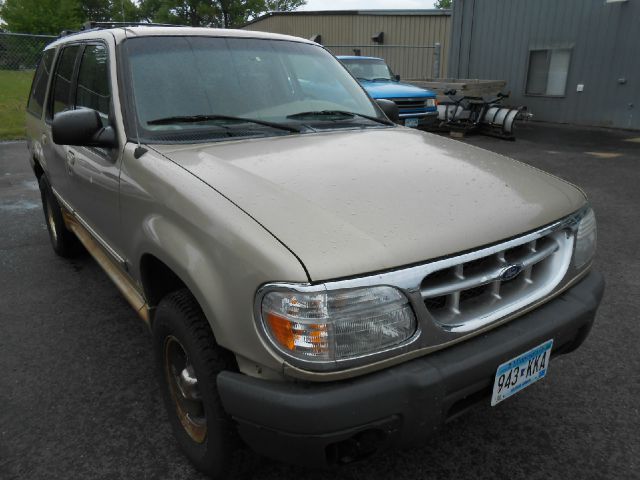 1999 Ford Explorer SL 4x4 Regular Cab