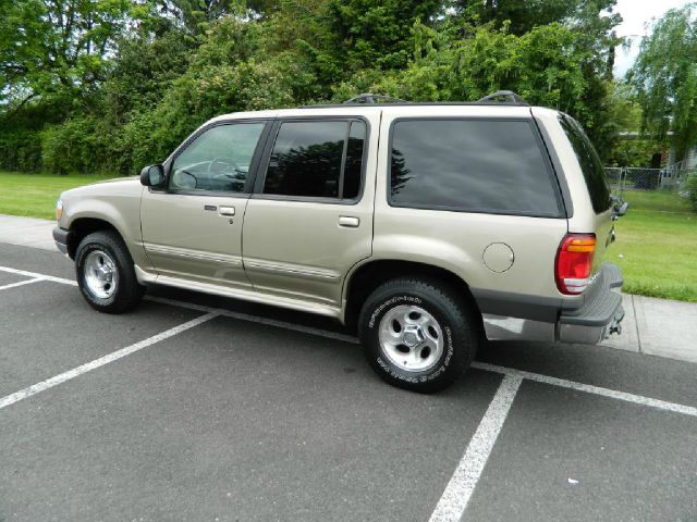 1999 Ford Explorer SL 4x4 Regular Cab