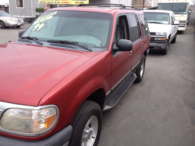 1999 Ford Explorer SL 4x4 Regular Cab